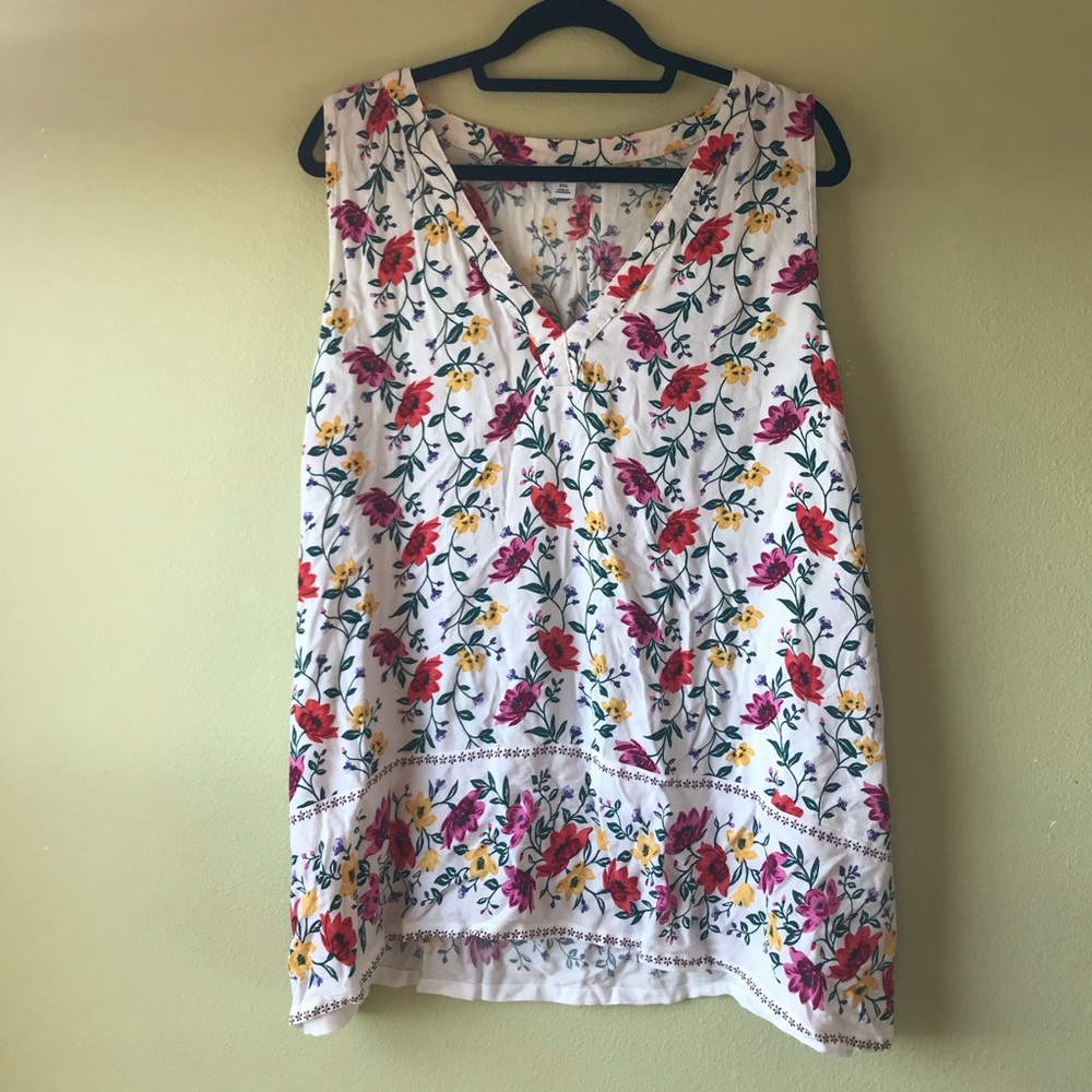 Floral V-neck Top